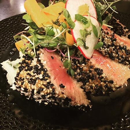 Elliott's Tuna Nye