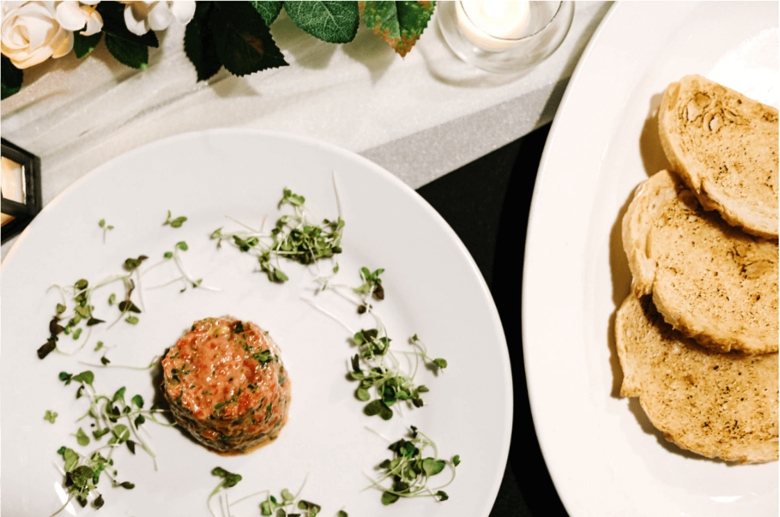 Tartare plated dish
